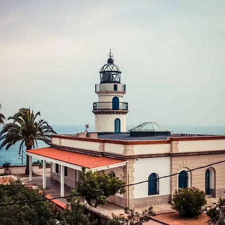 Amplio Apartamento Con Piscina Comunitaria Calella